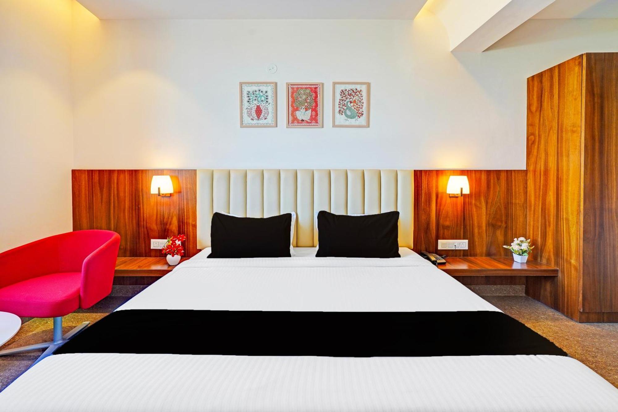 Super Townhouse Oak Electronic City Formerly Hotel Trubell Kammasandra 外观 照片