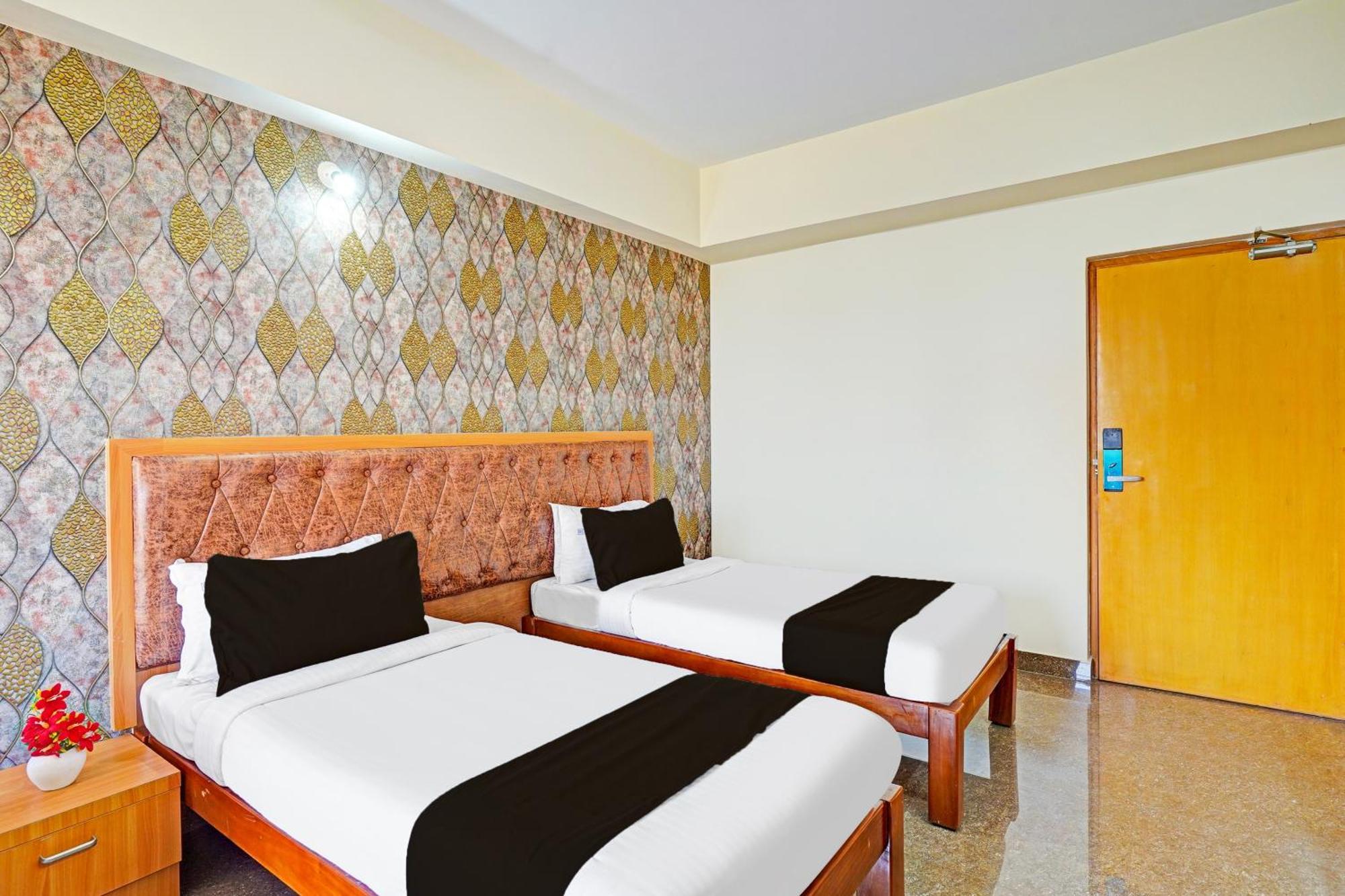 Super Townhouse Oak Electronic City Formerly Hotel Trubell Kammasandra 外观 照片