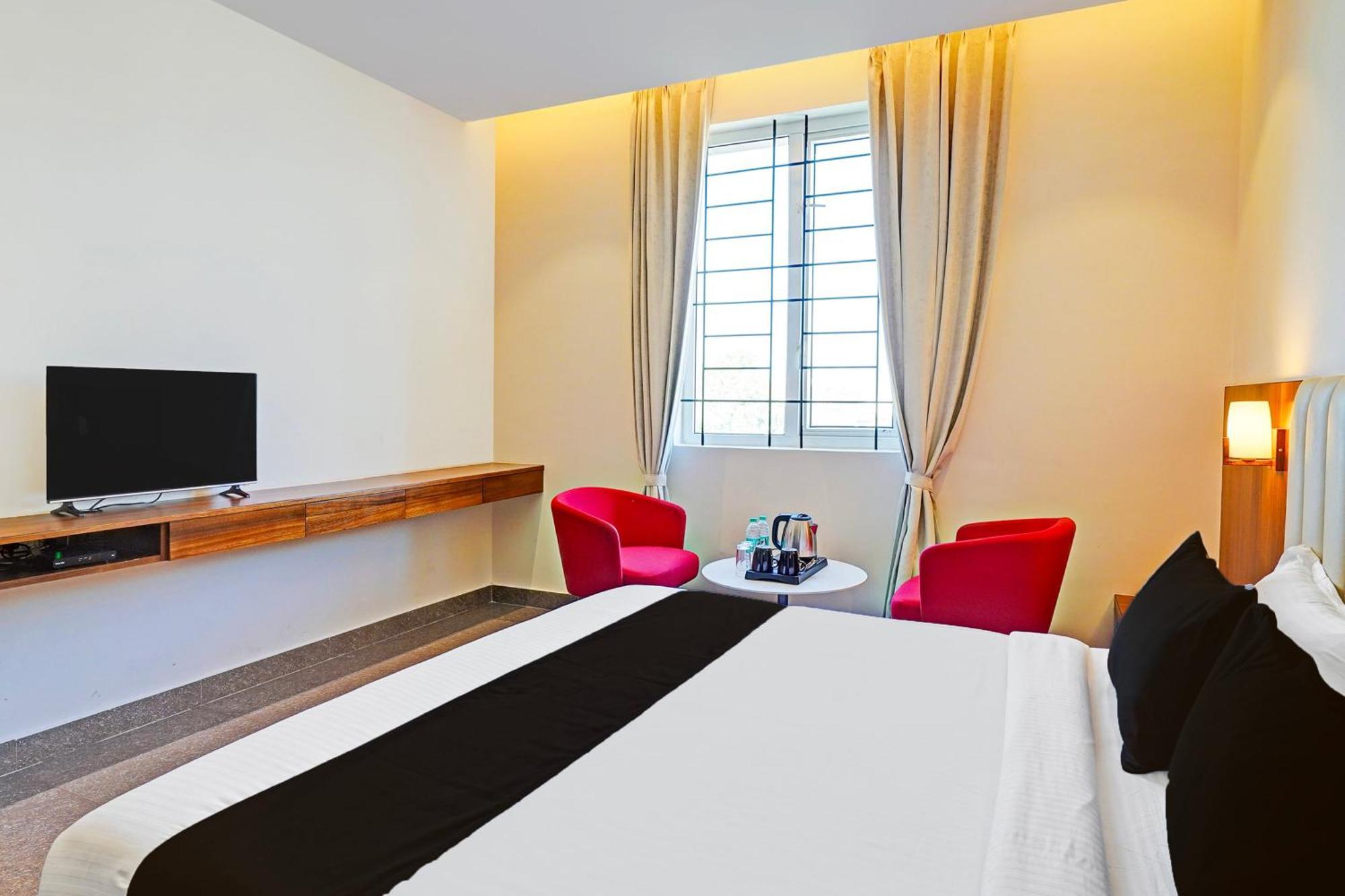 Super Townhouse Oak Electronic City Formerly Hotel Trubell Kammasandra 外观 照片
